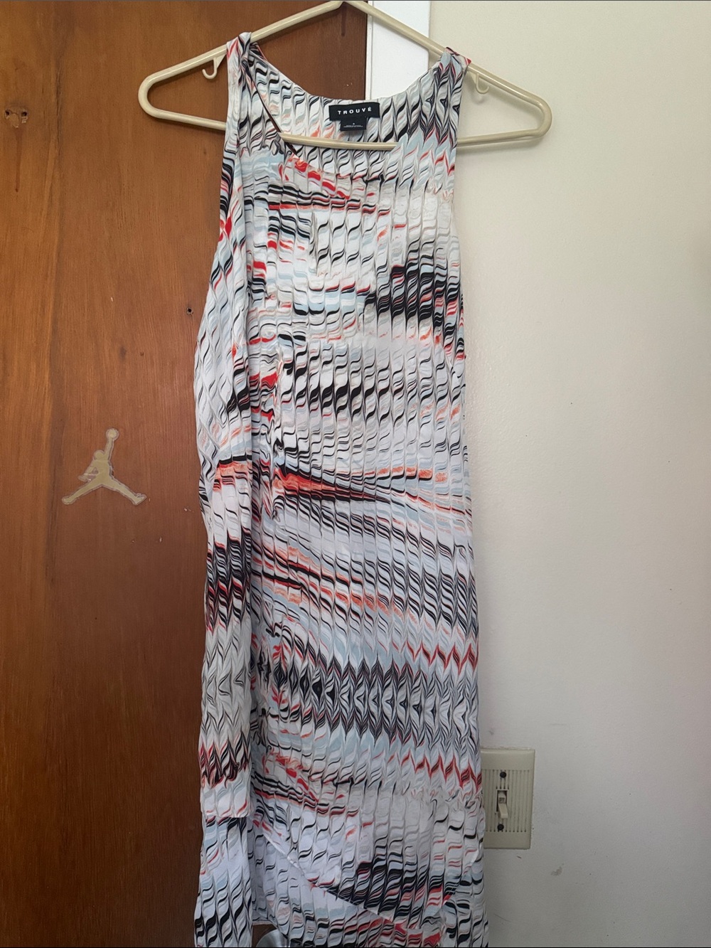 Trouvé White Maxi Dress with Black and Coral Chevron Print